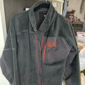 Mountain Hardware men’s fleece M